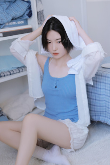 双乳缠上绳子捆住双乳影片
